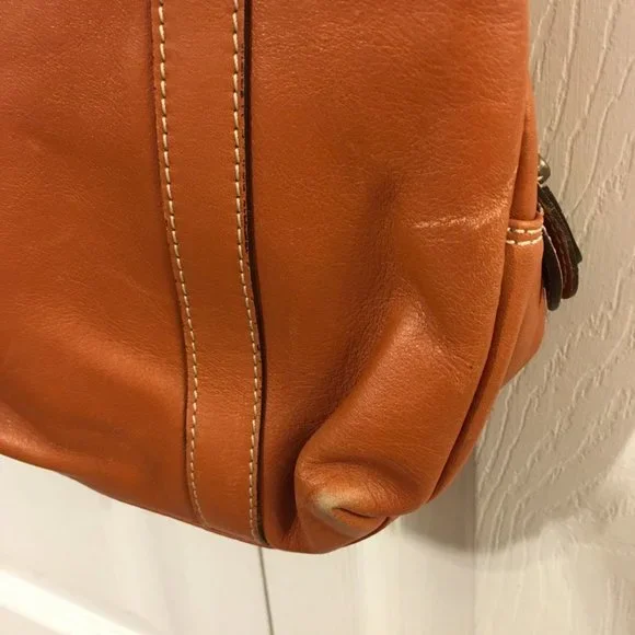 Barbara Milano Leather Shoulder Bag - Picture 13 of 14